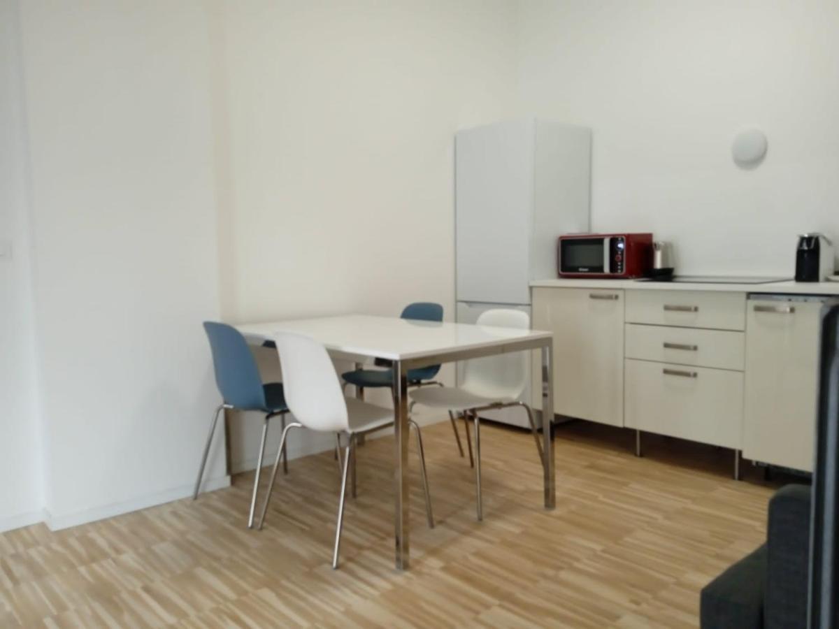 Apartment Via D'Apulia 11 Milaan Buitenkant foto