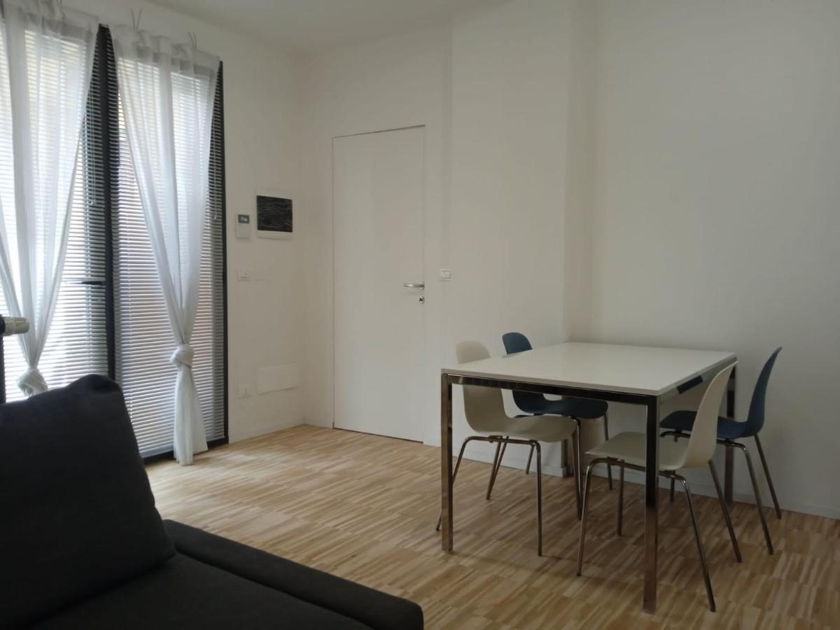 Apartment Via D'Apulia 11 Milaan Buitenkant foto